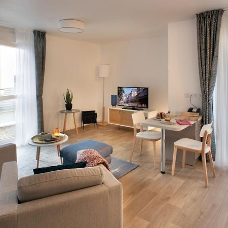 Domitys L'Oustaou Aparthotel Saint-Martin-de-Crau Ngoại thất bức ảnh